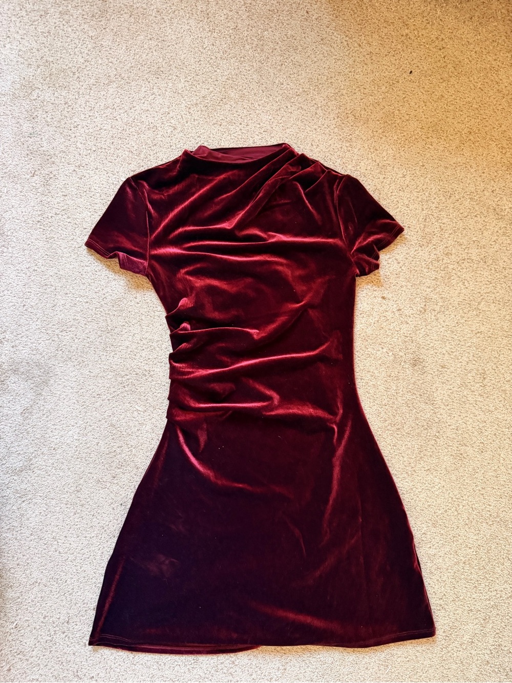 H&M Velvet Short Sleeve Mini Dress in Burgundy